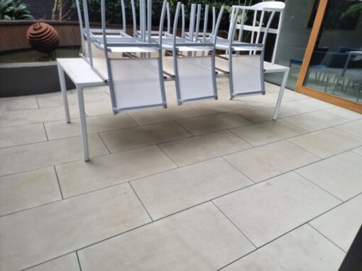 outdoor entertaining area, precisely cleaned outdoor paved area